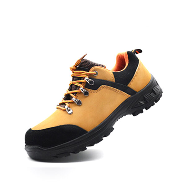 Non slip safety shoes